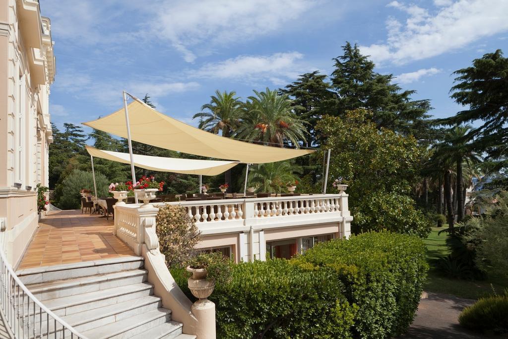 Hotel Les Tourelles Sainte-Maxime Exterior foto