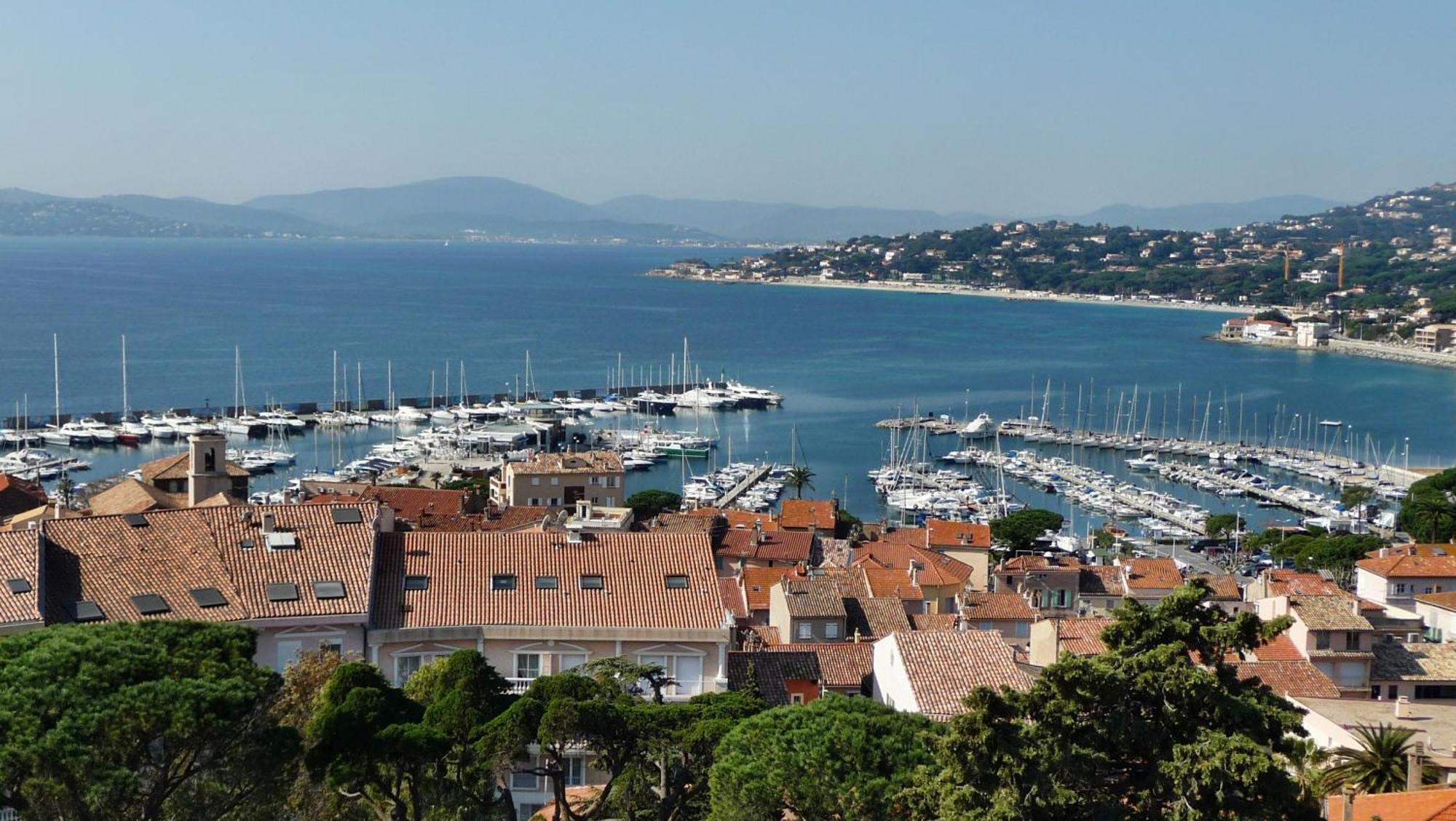 Hotel Les Tourelles Sainte-Maxime Exterior foto